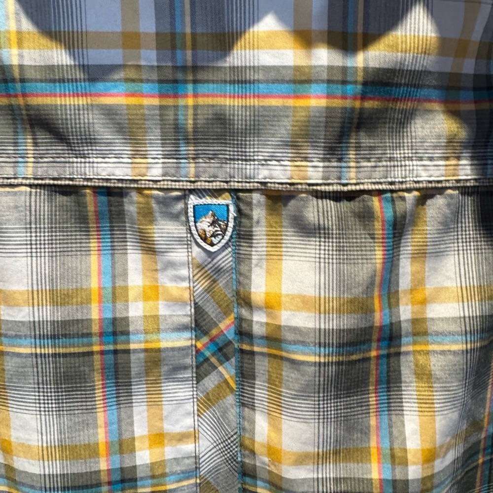 Kuhl Response Quick-dry, moisture-wicking, UV protection Short sleeve button up - Picture 4 of 4